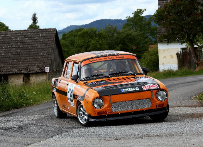 Krásnou stodvacítku představí Luděk a Petra Brodští